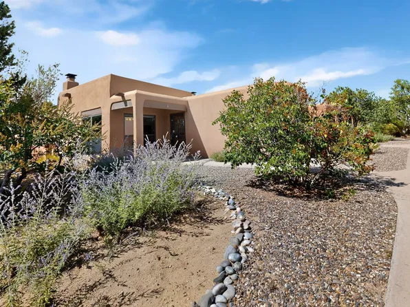 1 Santa Clara Trl, Corrales, NM 87048