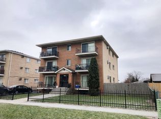 8125 Thomas St #2, Justice, IL 60458