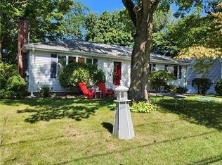 64 Foster St, Newington, CT 06111