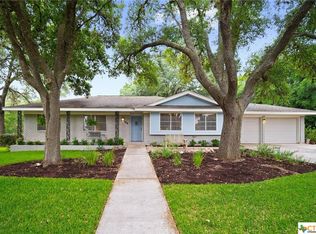 104 Panorama Dr, San Marcos, TX 78666