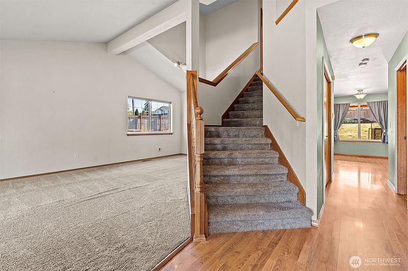 3rd image of 11805 122nd Avenue Ct E