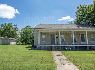 1413 W 5th St APT A, Coffeyville, KS 67337