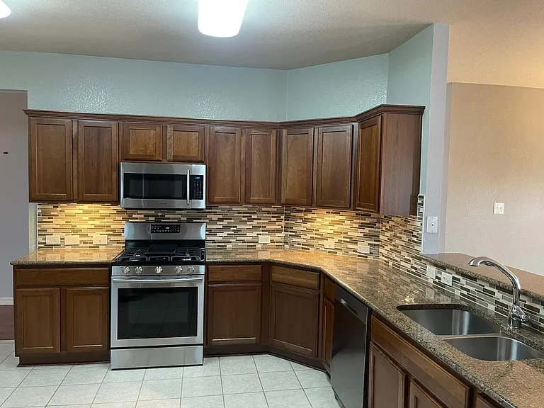 2516 Pearson Way — Photo 7