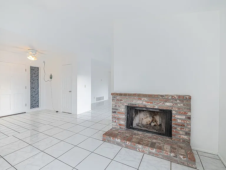 38659 Angele Trumpet Ct — Photo 4