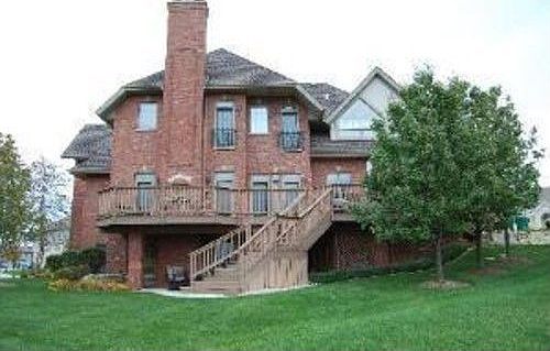 4th image of 1049 Hilltop Dr