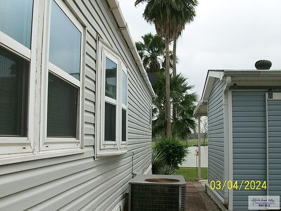 4th image of 13 Colorado River Dr