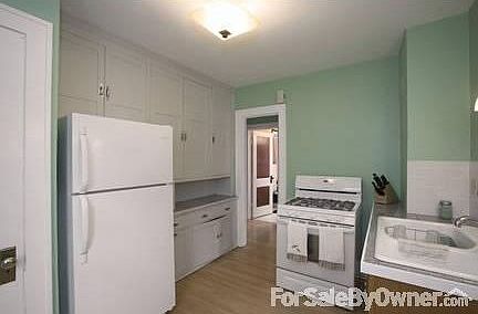 5th image of 4223 20th Ave S