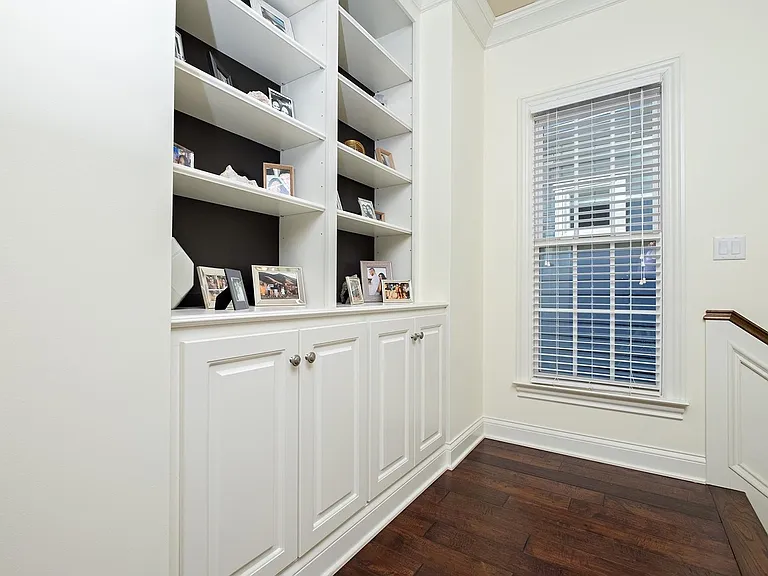 9406 Harlequin St — Photo 27