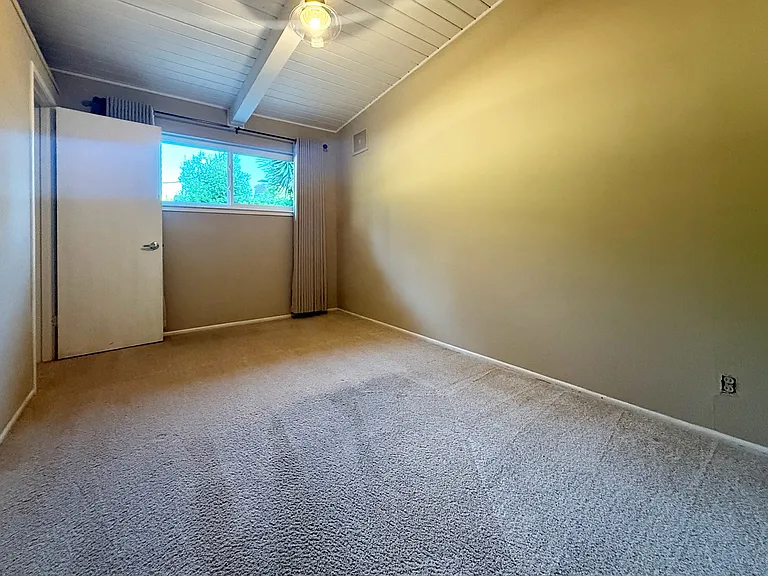 435 Dell Ave — Photo 29