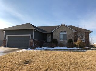 617 Charles St, Hesston, KS 67062