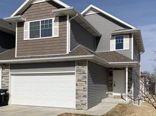 5640 Kayla Ct, Lincoln, NE 68516
