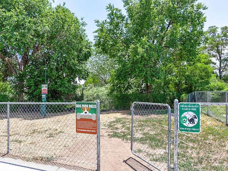 Pet Park