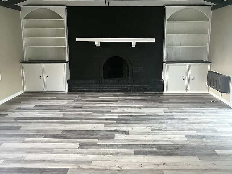 8038 E Watson Ln — Photo 3