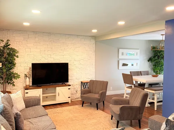3700 Arrowwood Dr, Raleigh, NC 27604