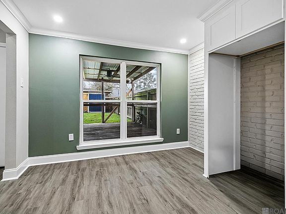 4th image of 8724 Pecan Tree Dr