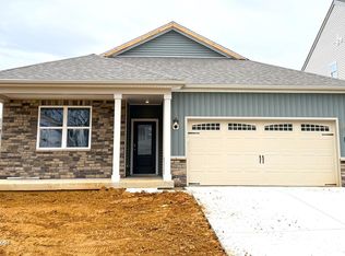 8109 Cedar Meadows Ln, Louisville, KY 40229