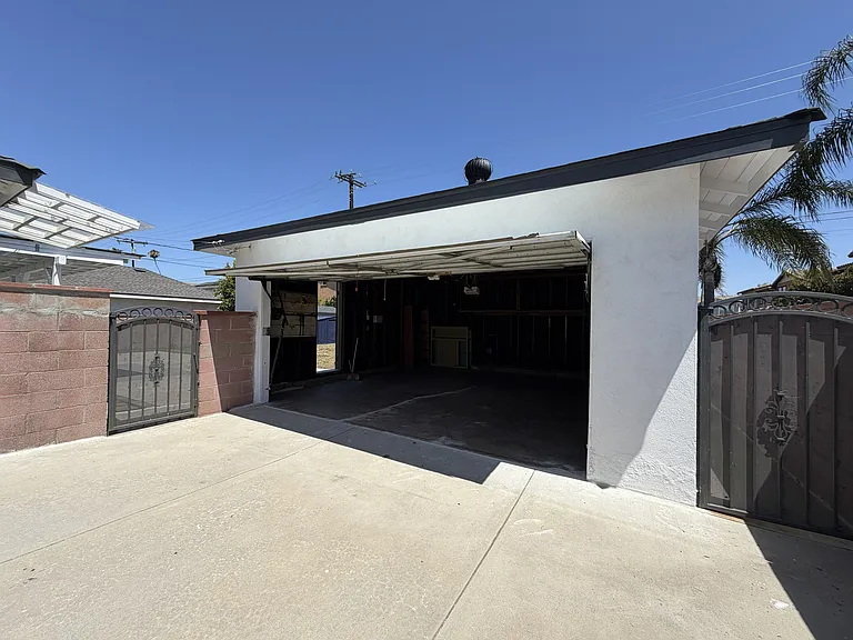 1433 E Larkwood St — Photo 33