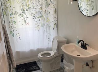 29 E 221st St, Euclid, OH 44123