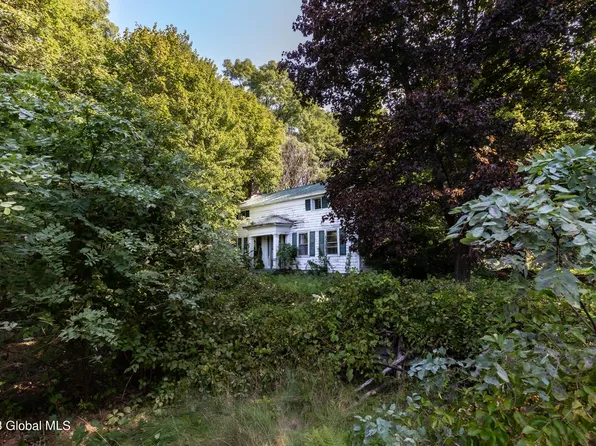 21 Taylor Drive, Rexford, NY 12148