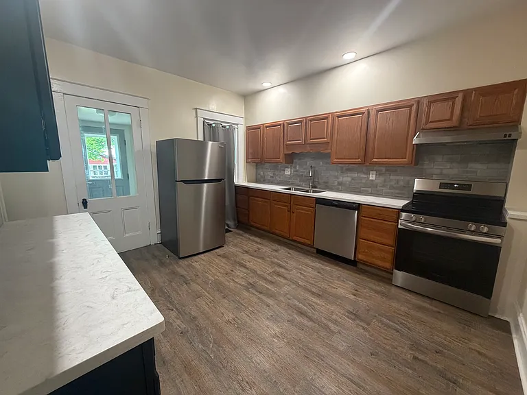 100 S Decatur St #100 — Photo 9