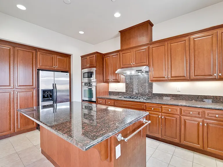 104 Alden Ct — Photo 6