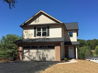1110 Cherry Ridge Dr, Jonesborough, TN 37659
