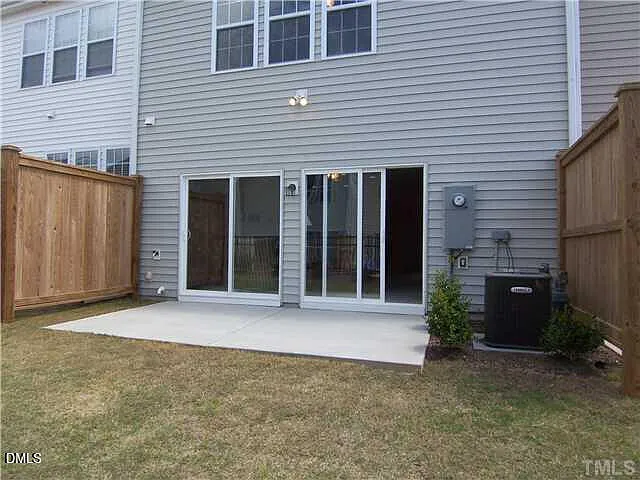 8323 Pilots View Dr — Photo 2