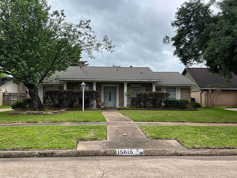 1st image of 15615 Rolling Timbers Dr