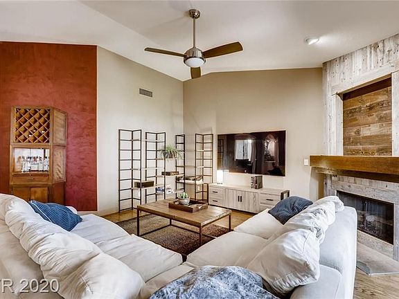 5th image of 7632 Rolling View Dr Unit 202