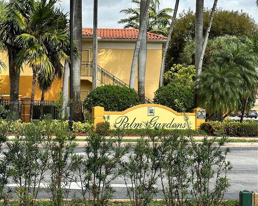 1st image of 7330 NW 114th Ave APT 301