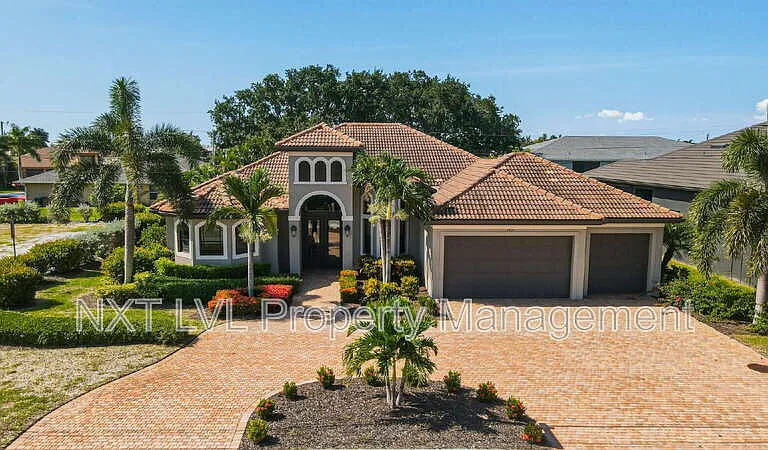 1406 Cape Coral Pkwy W — Photo 1
