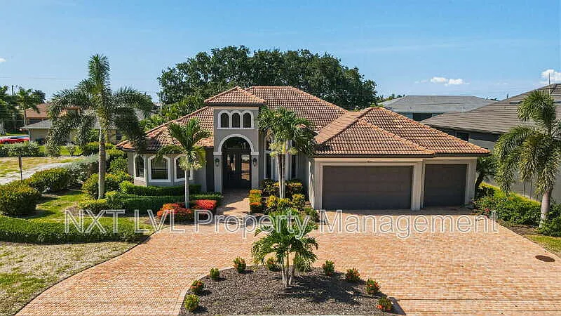 1406 Cape Coral Pkwy W