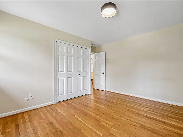 11506 Stonewood Ln — Photo 32