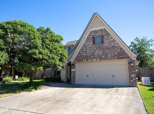 11 Cottage Grove Ct, Beaumont, TX 77713