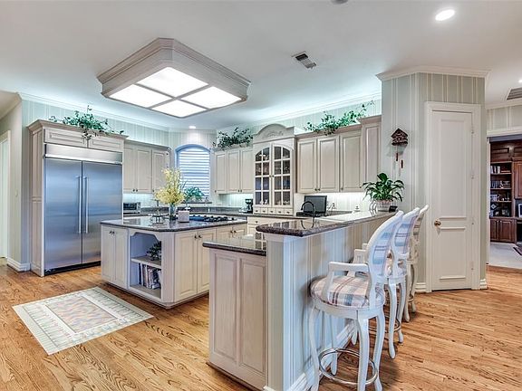 3rd image of 1607 Cottonwood Valley Cir N