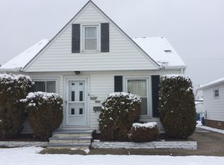 8204 Wainstead Dr, Parma, OH