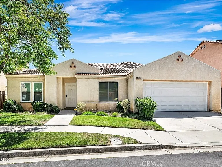 40166 La Cota Dr — Photo 2