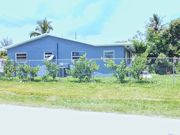 4th image of 14615 NE 14th Ave