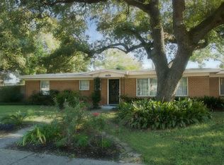 803 Cherokee Dr, Pasadena, TX 77506