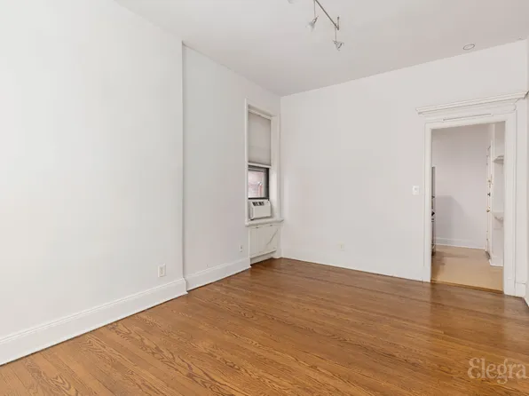 175 Amity Street image 4 of 10