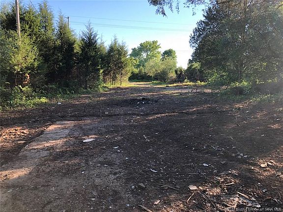 4th image of 8885 E State Road 64