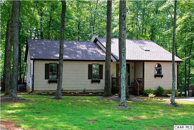 1st image of 3 W Lake Forest Dr