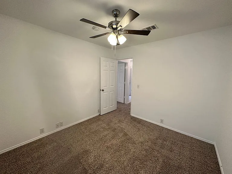 8255 Horse Whisper Ln — Photo 11