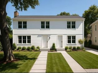36 Dunes Ln, Port Washington, NY 11050