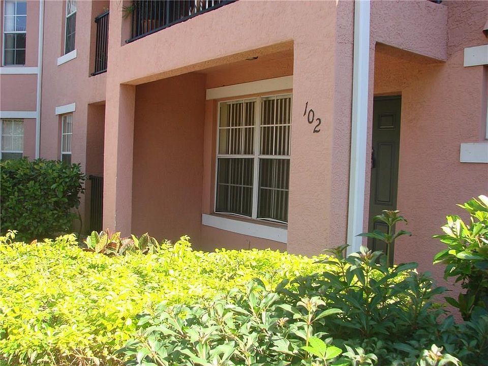 1st image of 106 SW Peacock Blvd APT 102