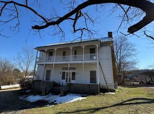 131 W Main St, Evening Shade, AR 72532