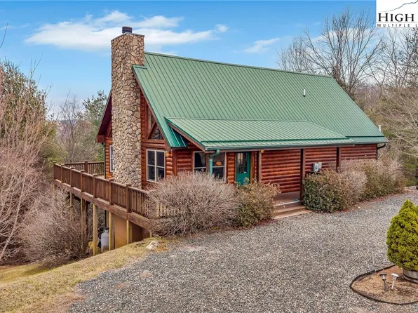 203 Waterwood Drive, West Jefferson, NC 28694