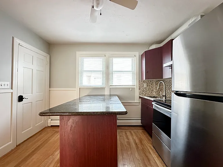 419 Maple Ave #A — Photo 7