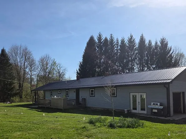 19268 Bradway Rd, Saegertown, PA 16433