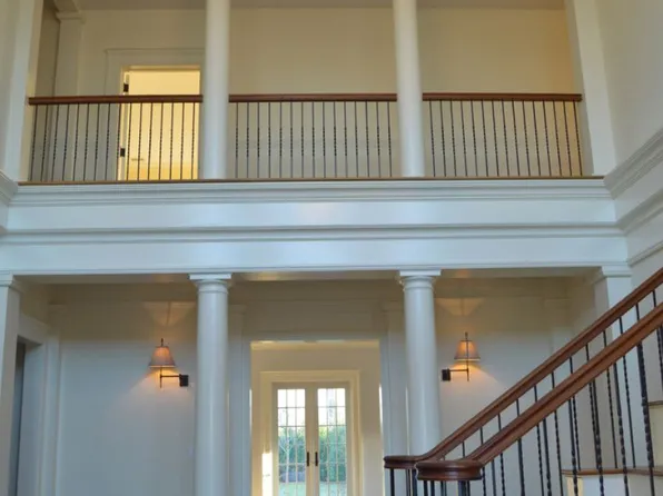 5020 Grosvenor Avenue image 6 of 8